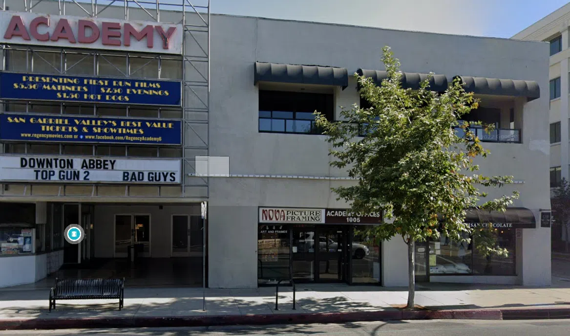 Street View image of the building the Studio is in